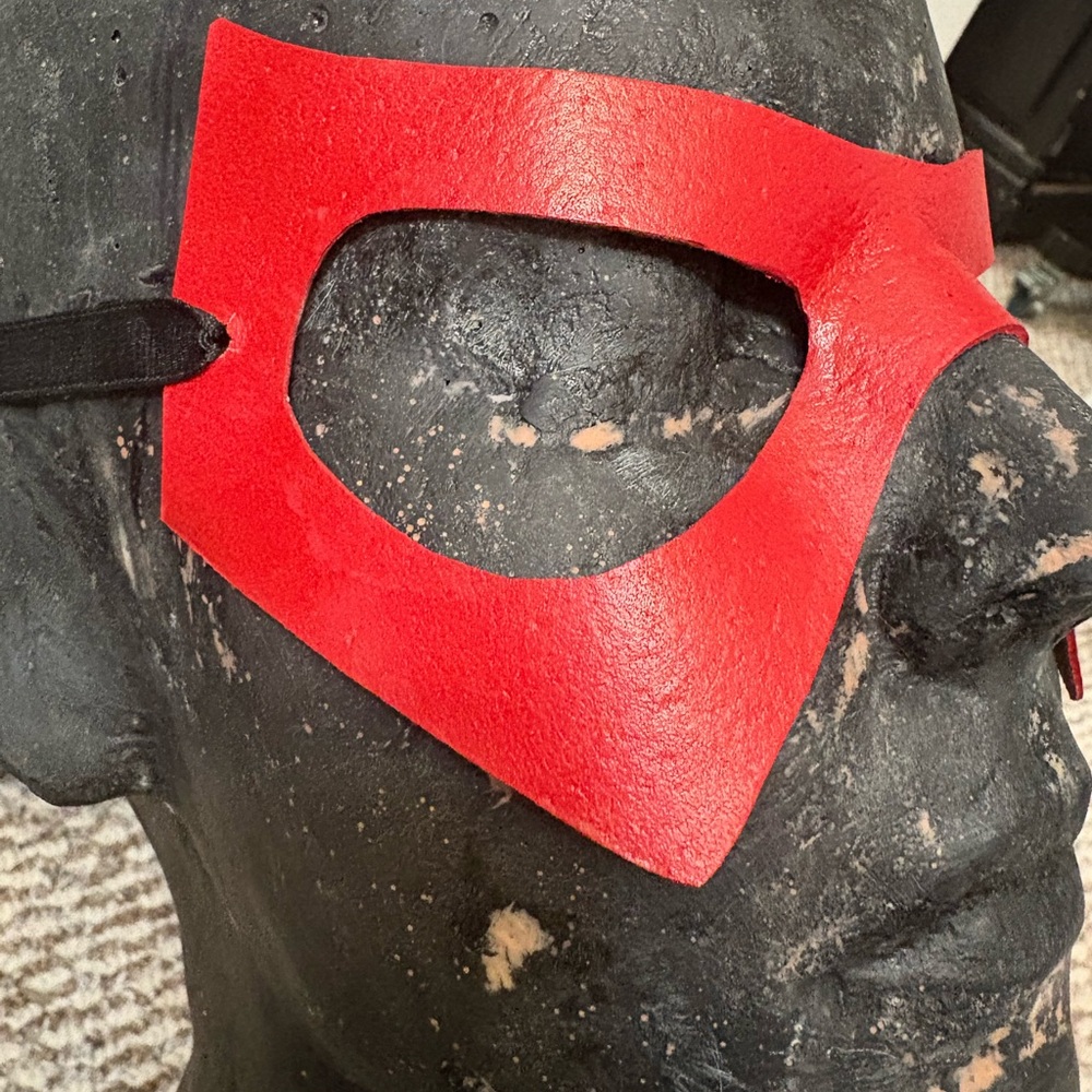 Red Superhero Mask - Picture 6 of 8